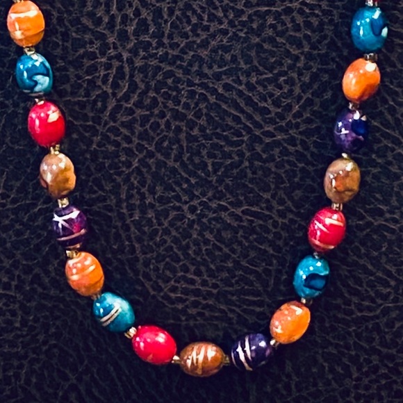 Jewelry - 🌟8xHP🌟VTG 1970’s Italian Glass Bead Necklace